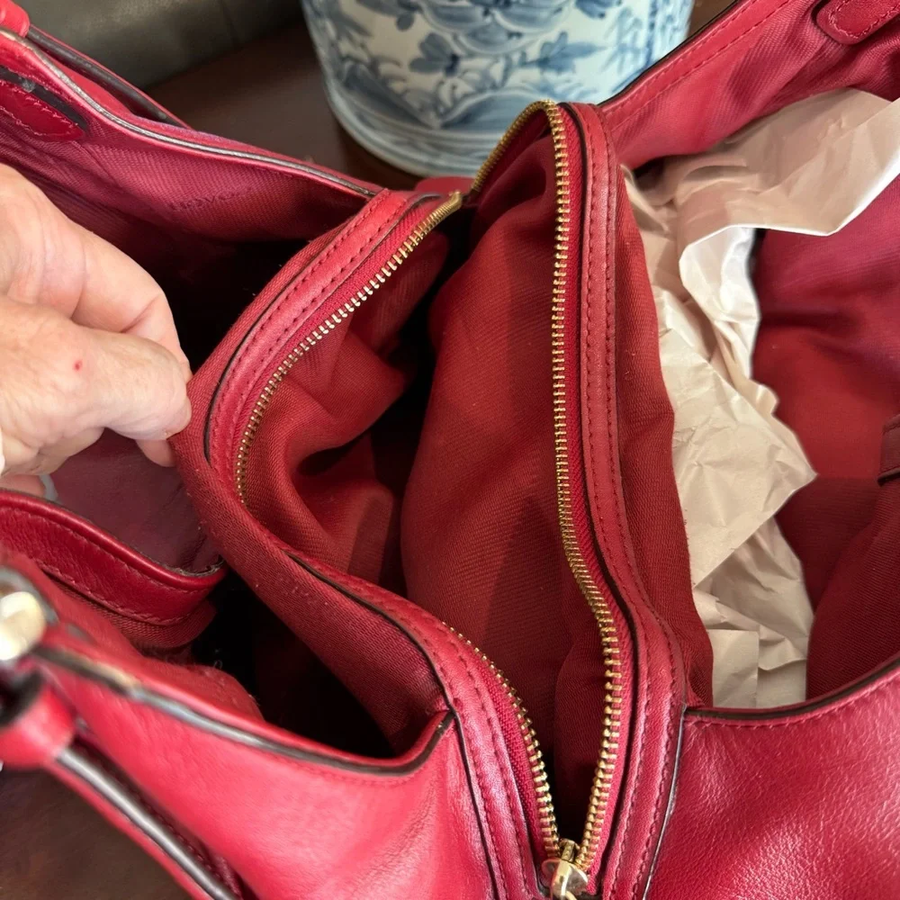 COACH Madison Carlyle Bag in Red - Picture 3 of 8